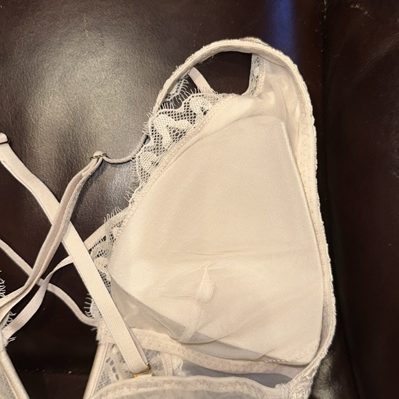 NWT La SENZA Lacy Bralette - Picture 8 of 13